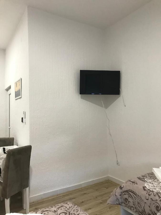 Soba Milojkovic Apartman Galambóc Kültér fotó